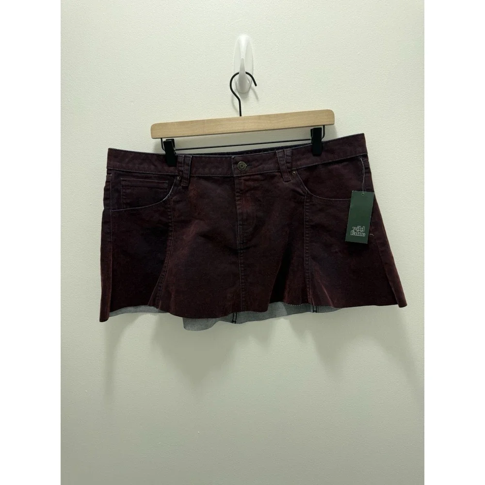 Wild Fable Mini Skirt Women's 14 Burgundy Acid Wash Denim Flare NWT Target